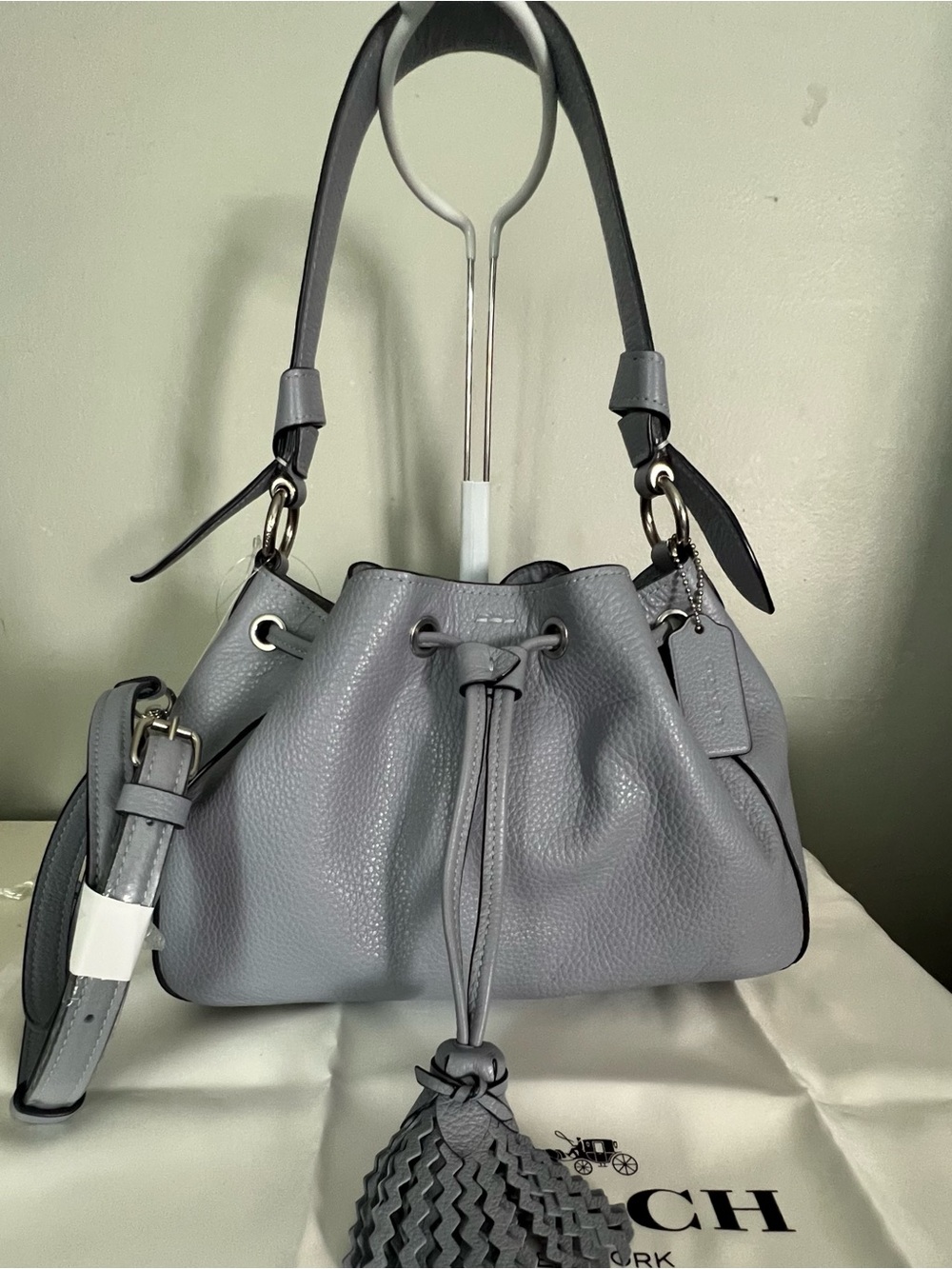 COACH EVERLY DRAWSTRING  SHOULDER BAG (COACH C5671)